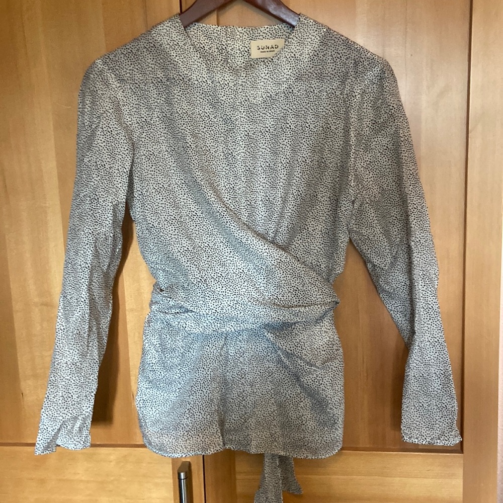 Sunad top sz m nwot